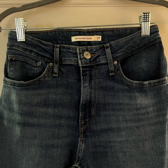 Levis 721 Highrise Skinny Jeans NWOT. Size 27. Retails for $67. - Picture 9 of 14